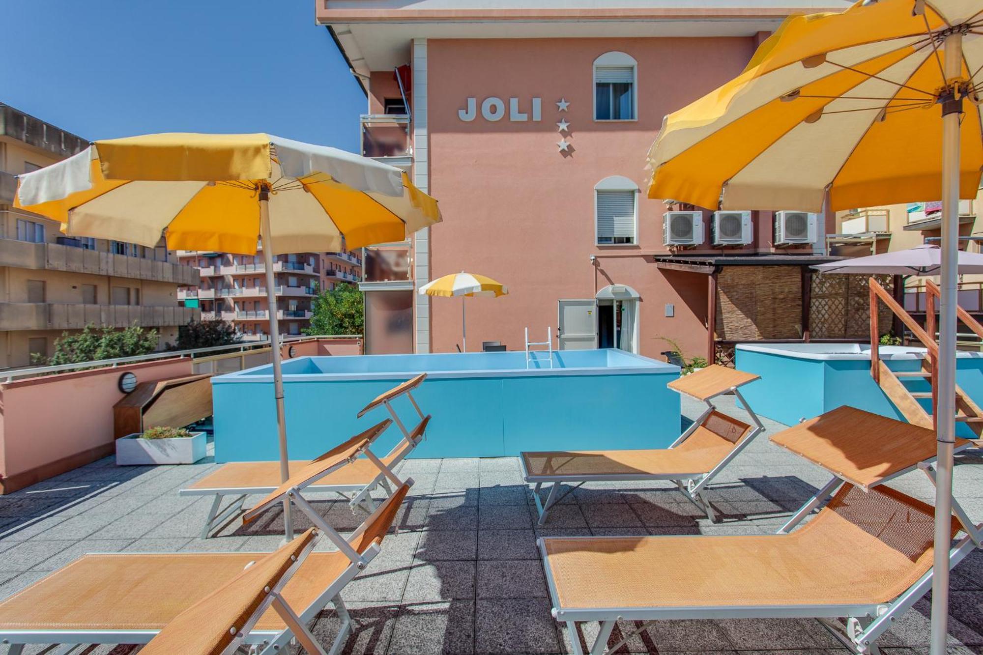 Hotel Joli チェゼナーティコ エクステリア 写真